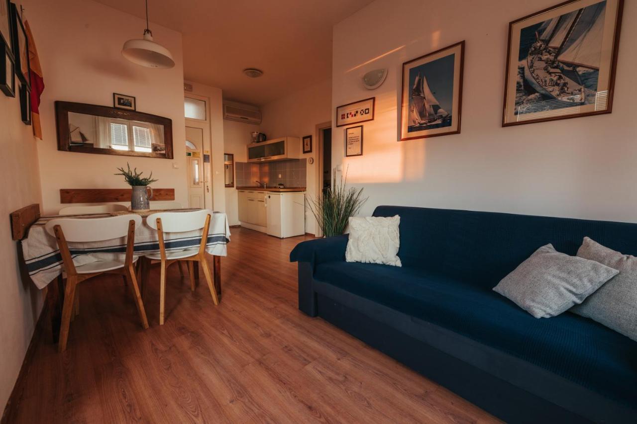 Apartments Villa Mandarina ポドゥゴラ エクステリア 写真
